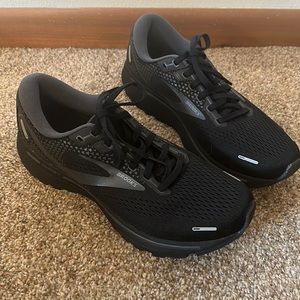 Brooks Ghost 14 womens running shoes. Like new condition (no box).